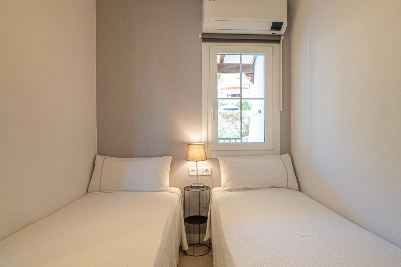 Precioso Apartamento Reformado Con Vistas A Playa Son Bou Exterior photo