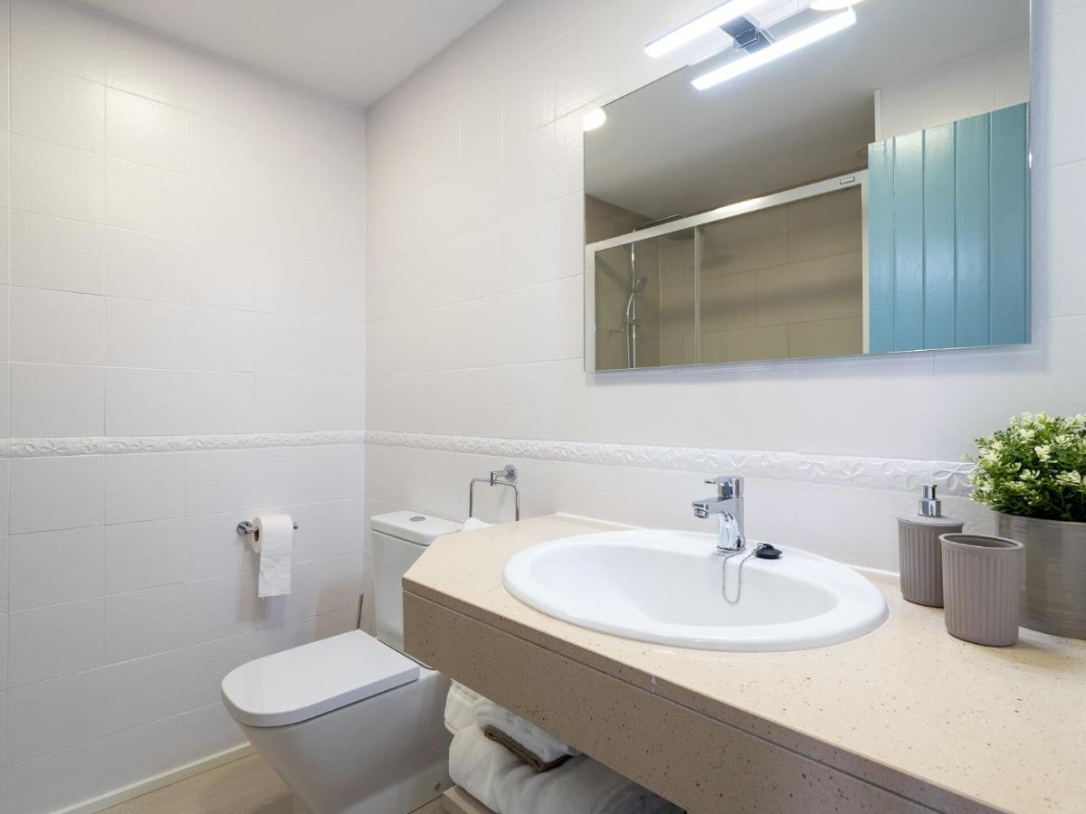 Precioso Apartamento Reformado Con Vistas A Playa Son Bou Exterior photo